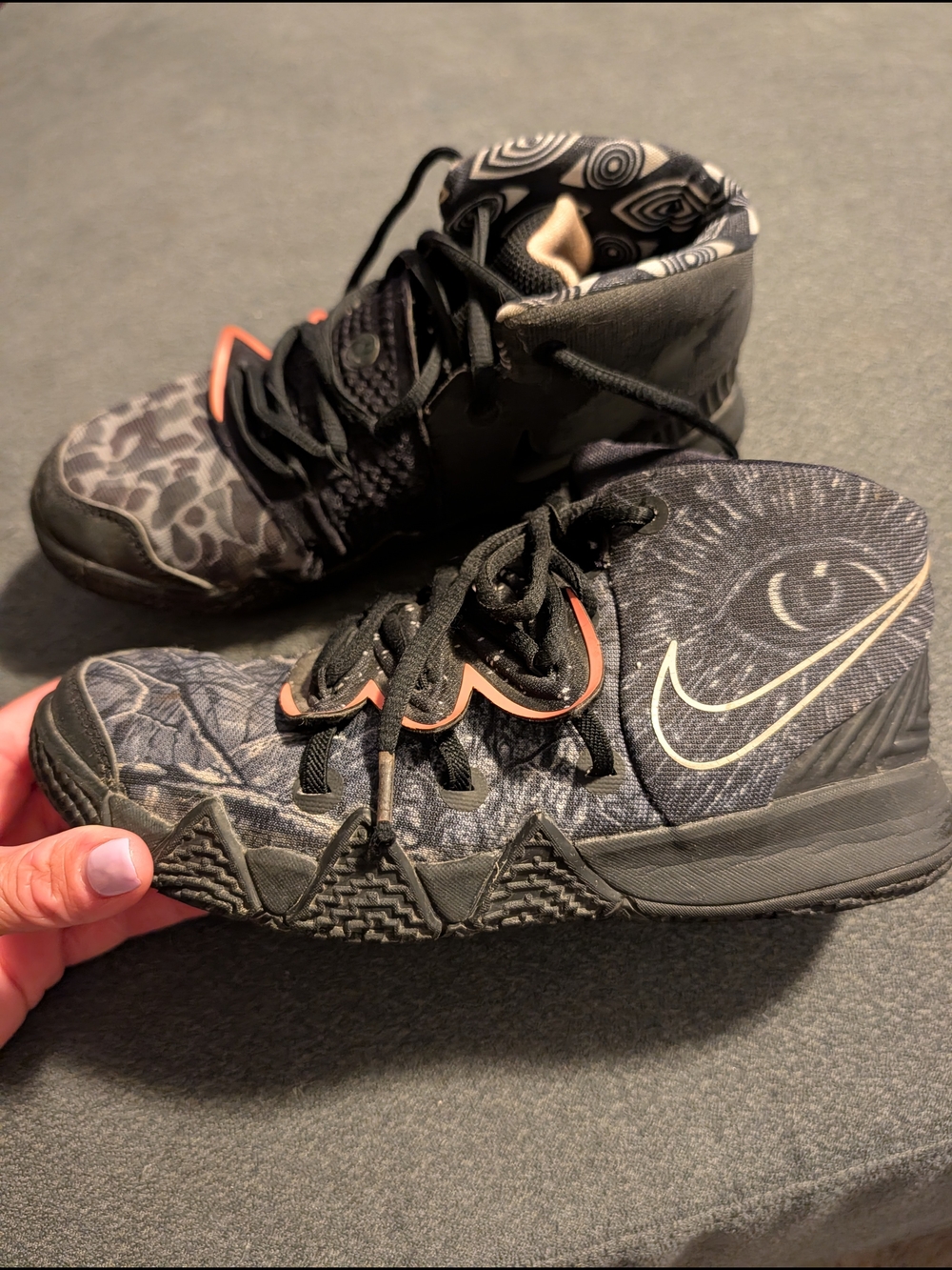 Nike Kids Kybrid S2 "What The" Sneakers size 3Y